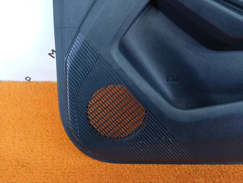 Обшивка двери