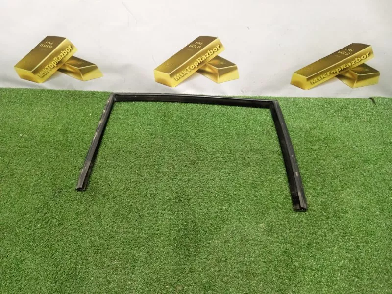 Уплотнитель стекла двери