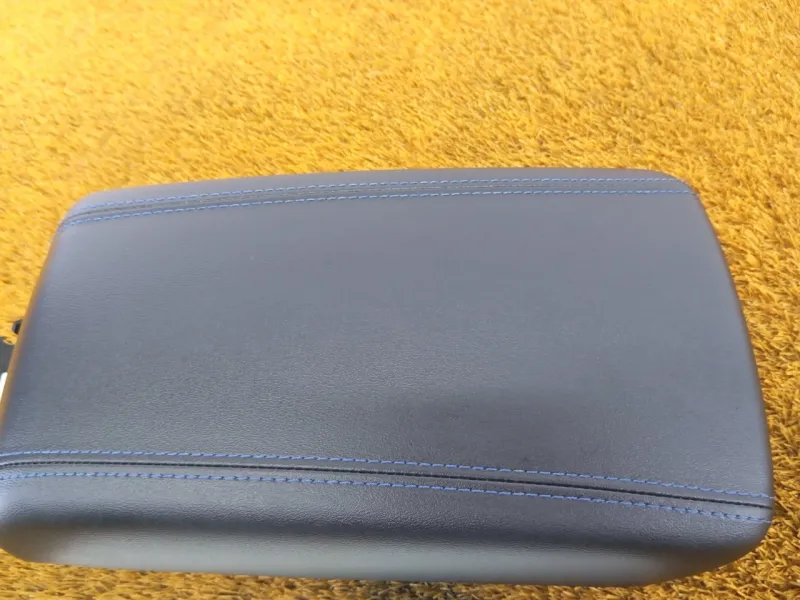 Подлокотник