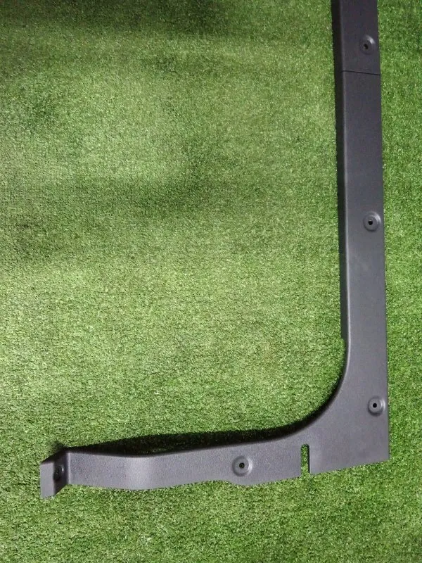 Накладка крышки багажника