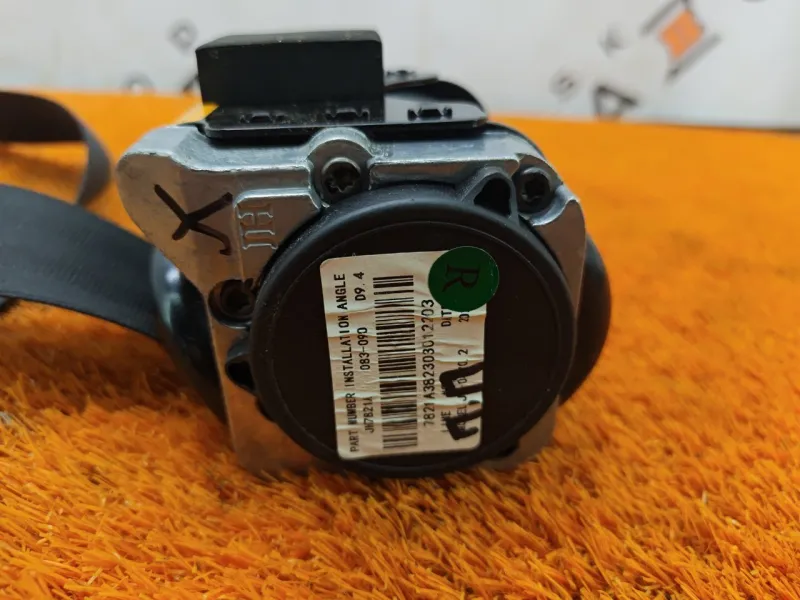 Ремень безопасности