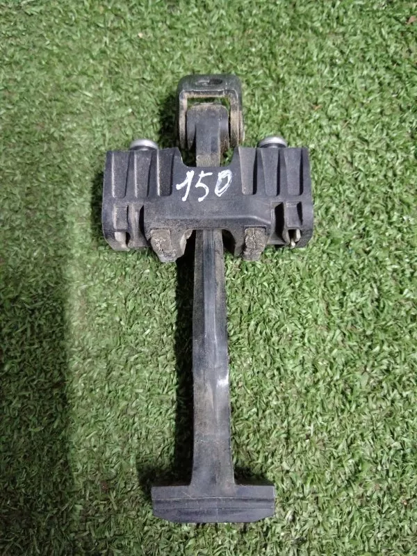 Ограничитель двери