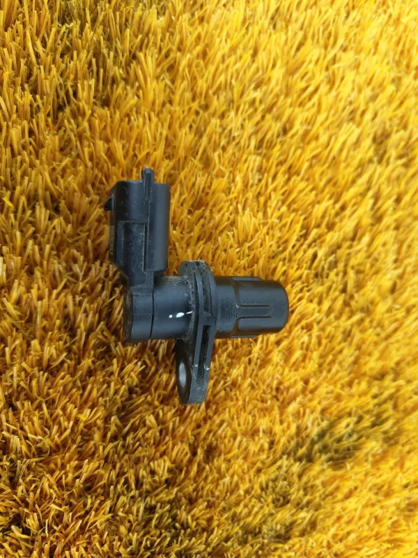 Датчик положения распредвала