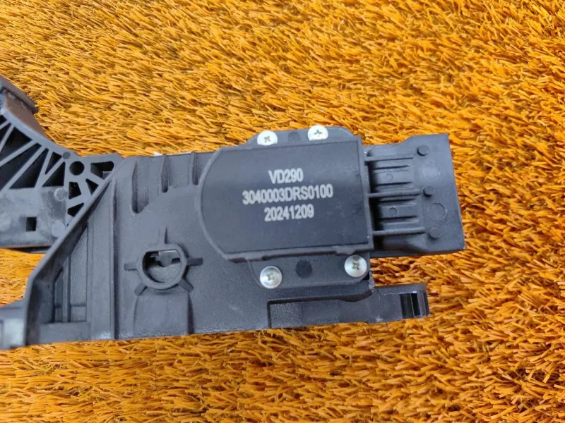 Педаль газа