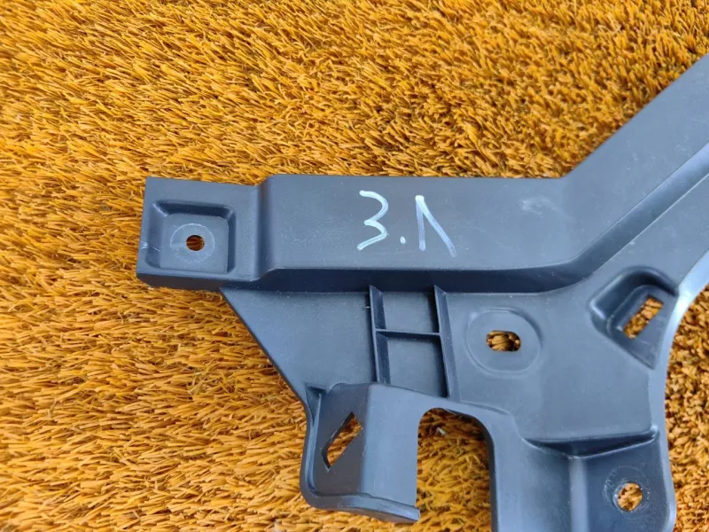 Кронштейн бампера