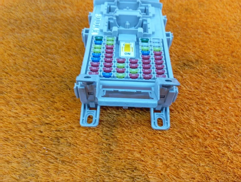 Блок предохранителей