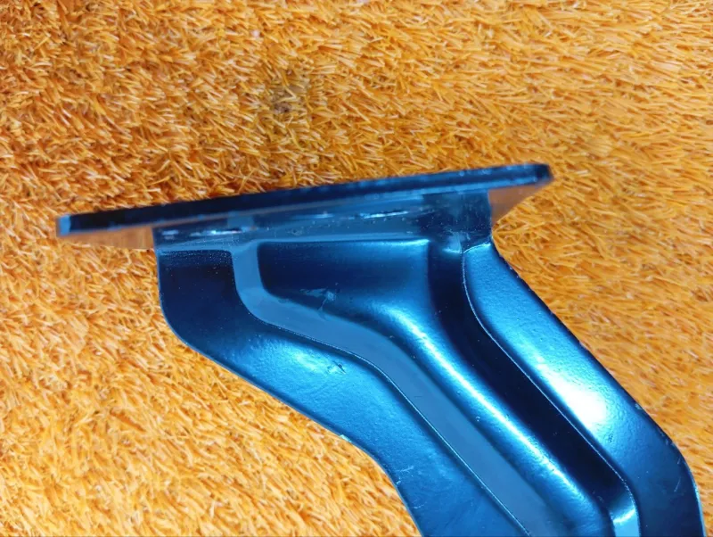 Крепление сиденья