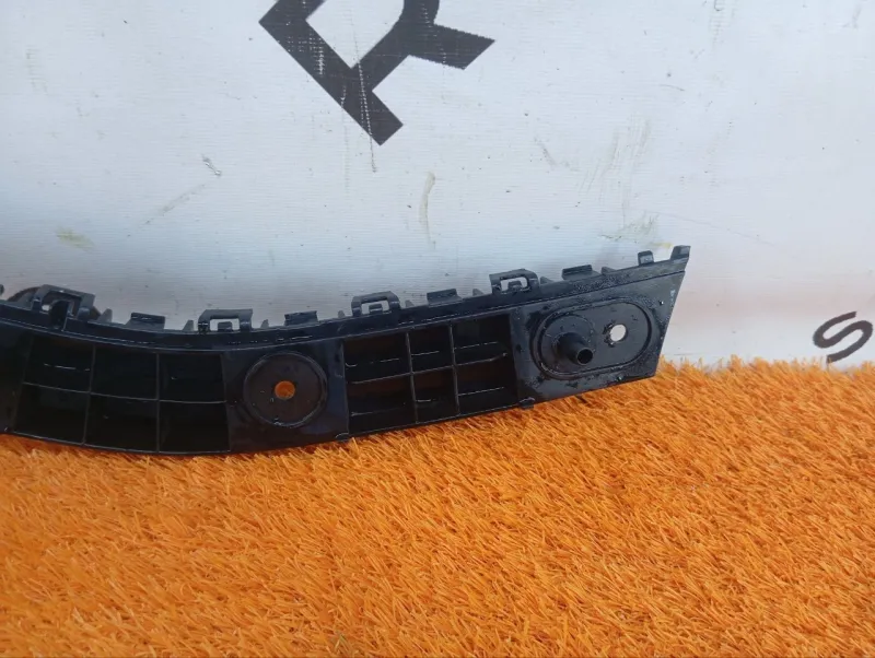 Кронштейн бампера