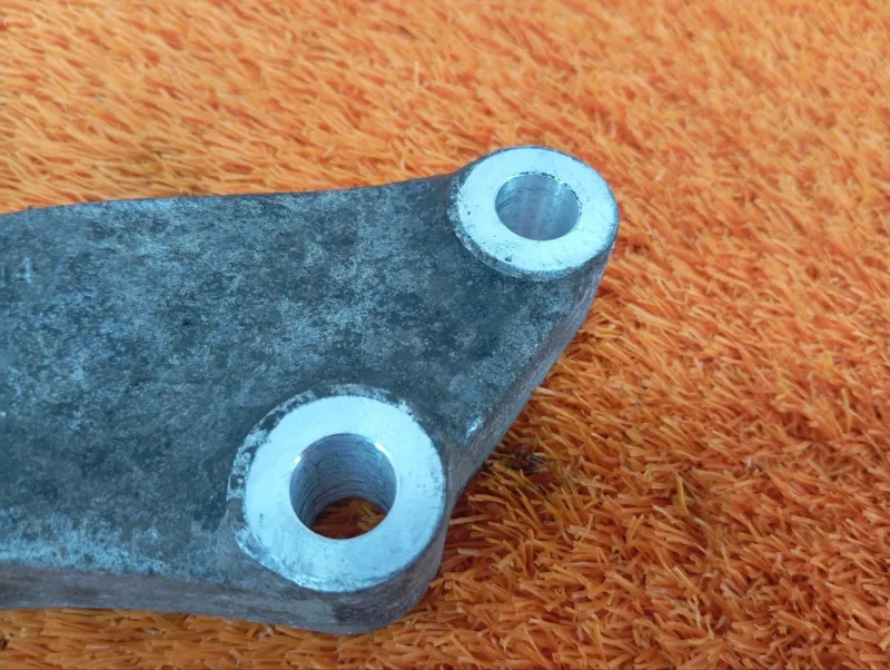 Кронштейн редуктора