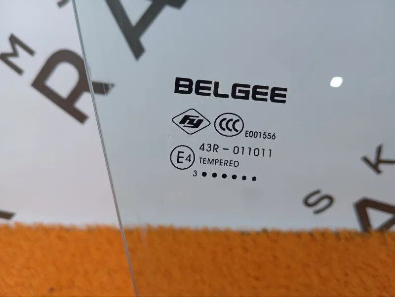 Стекло двери