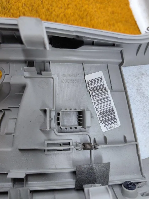 Обшивка центральной стойки