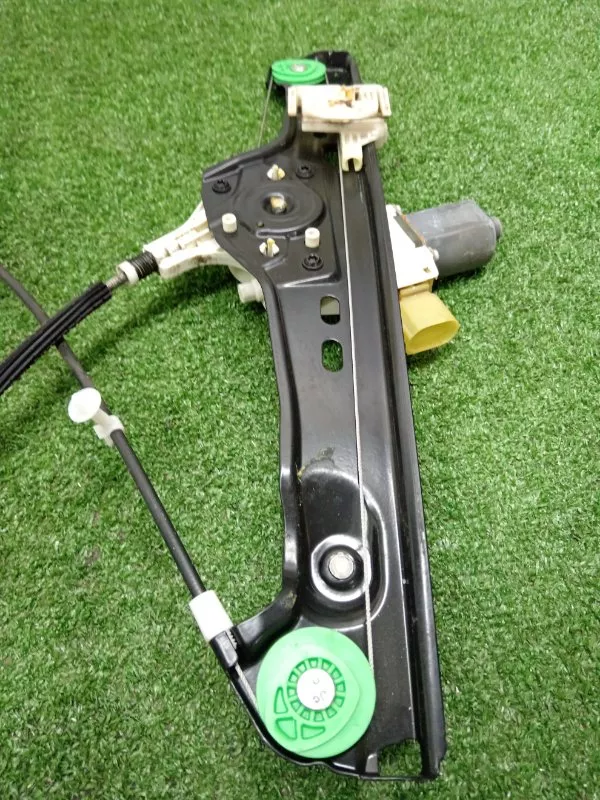 Стеклоподъемник BMW 3-Series 2008 51337140587 E90, передний левый