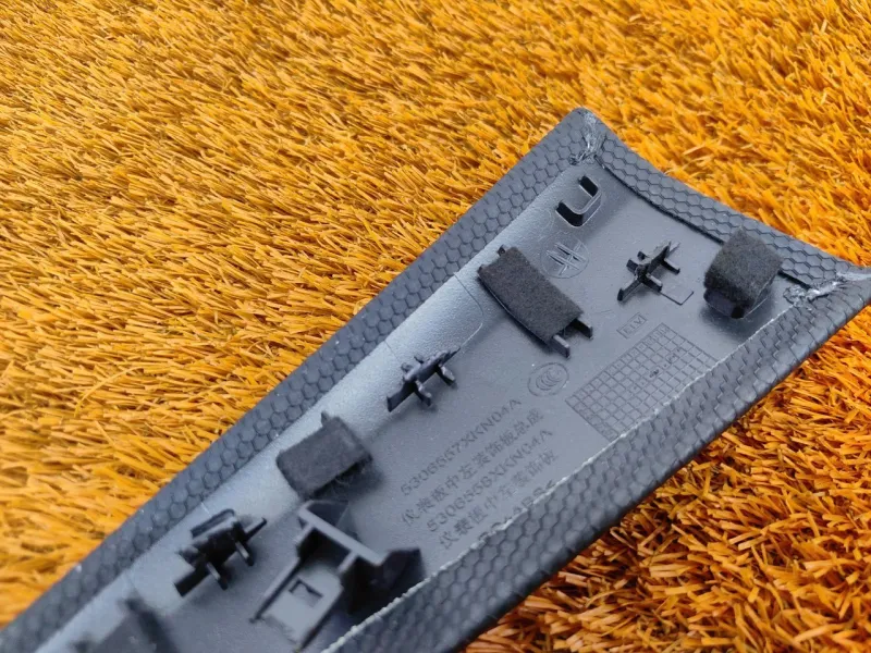 Накладка на торпедо