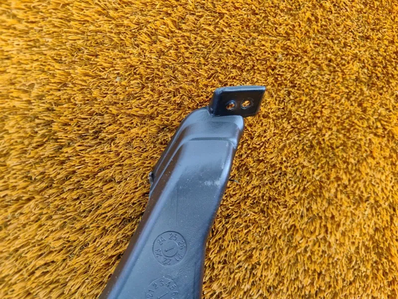 Воздуховод отопителя