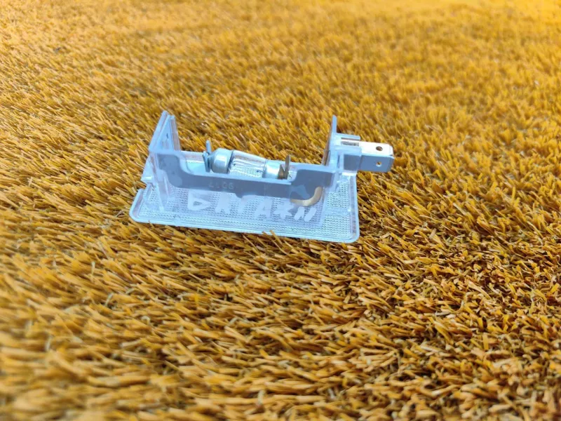 Плафон подсветки багажника