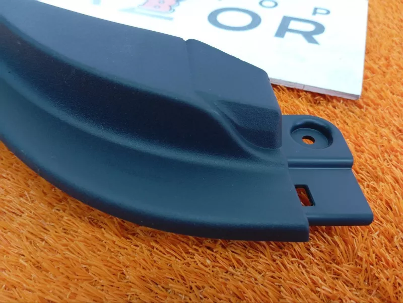 Уголок двери