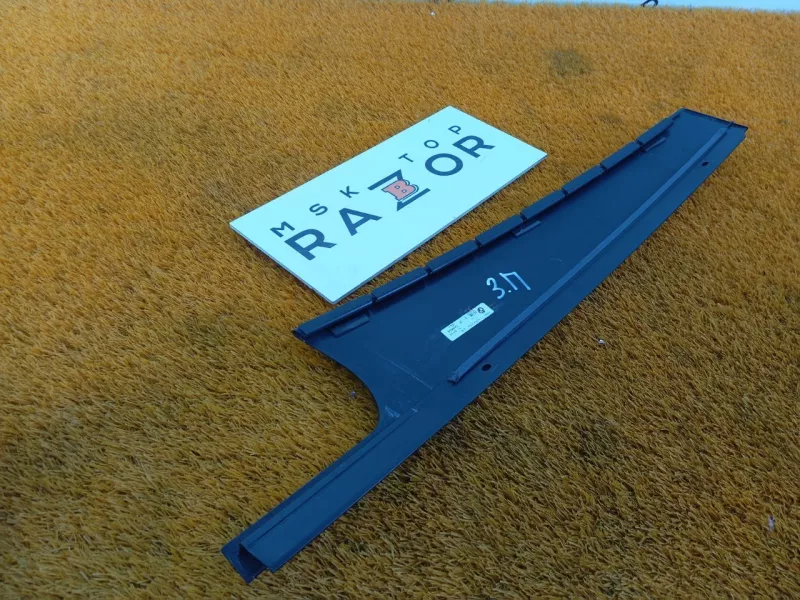 Молдинг двери