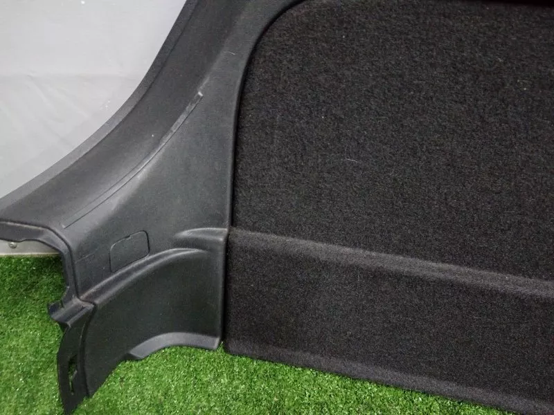 Обшивка багажника