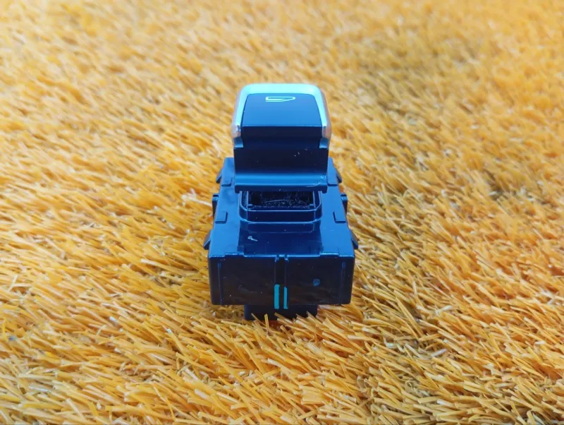 Кнопка стеклоподъемника