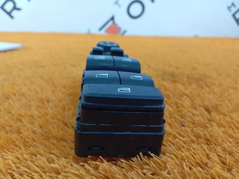 Блок стеклоподъемников