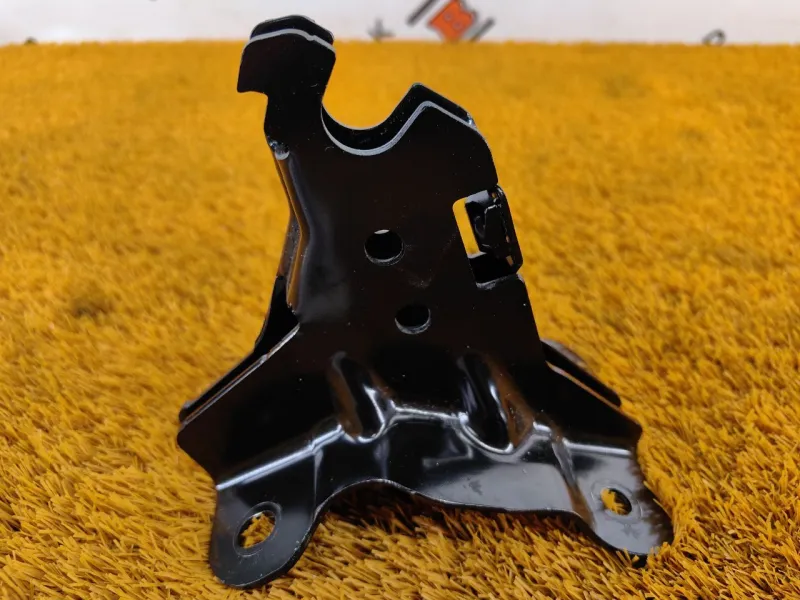 Крепление сиденья