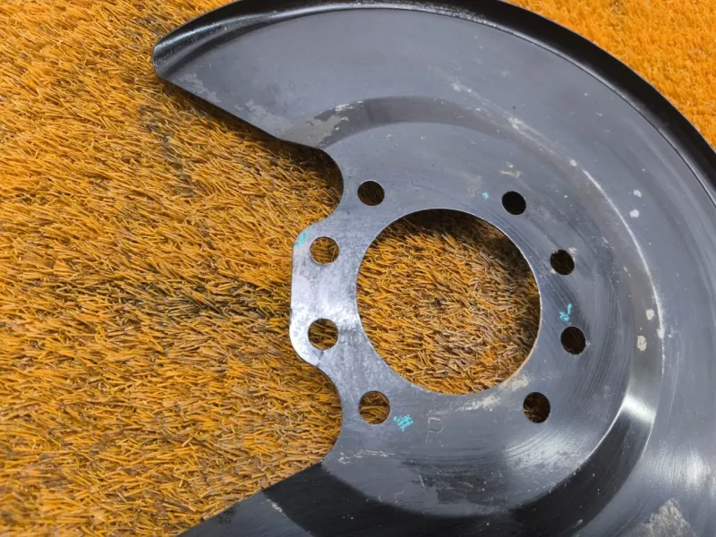 Пыльник тормозного диска