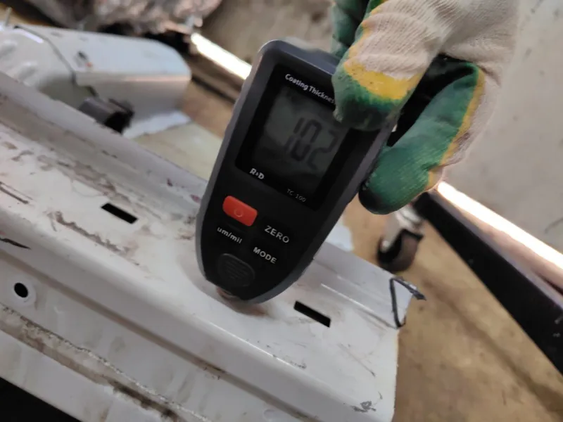 Порог с центральной стойкой