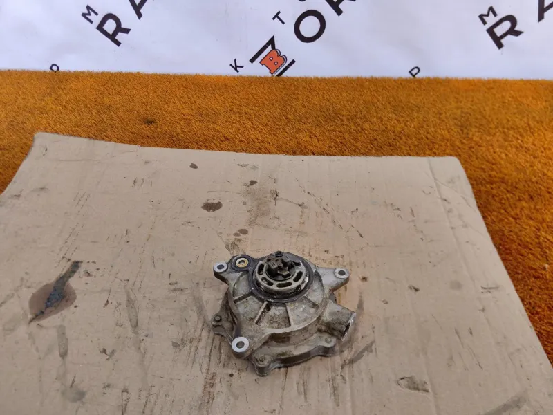 Насос вакуумный