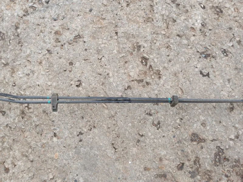 Трубка топливная