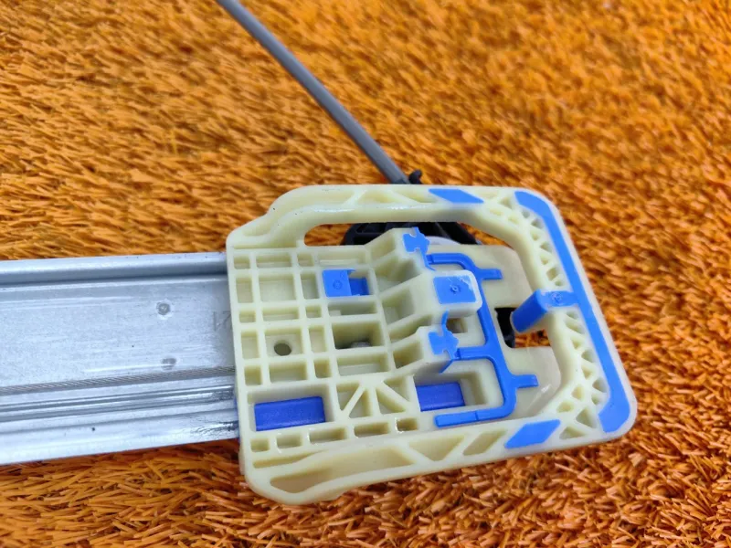 Стеклоподъемник