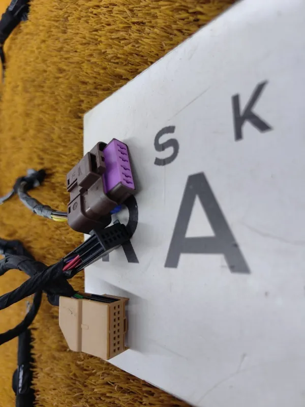 Проводка двери