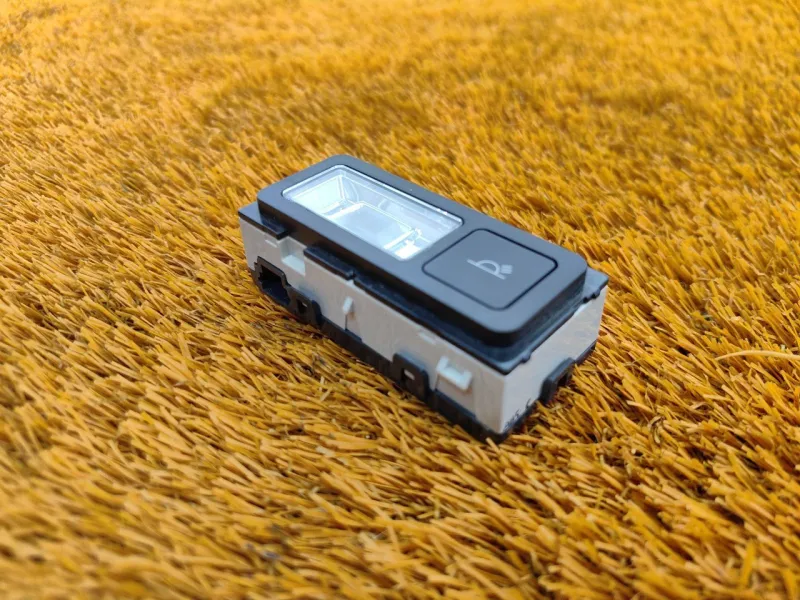 Плафон салона