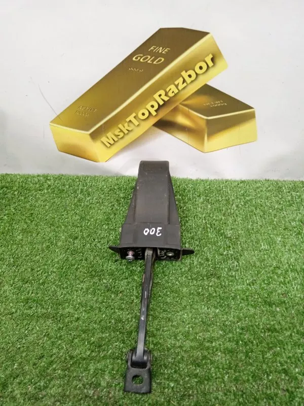 Ограничитель двери