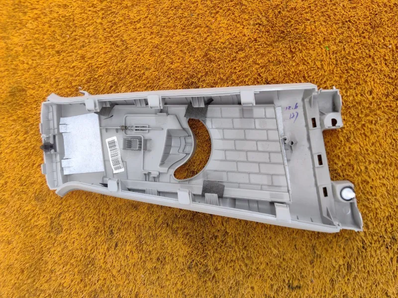 Накладка на стойку кузова