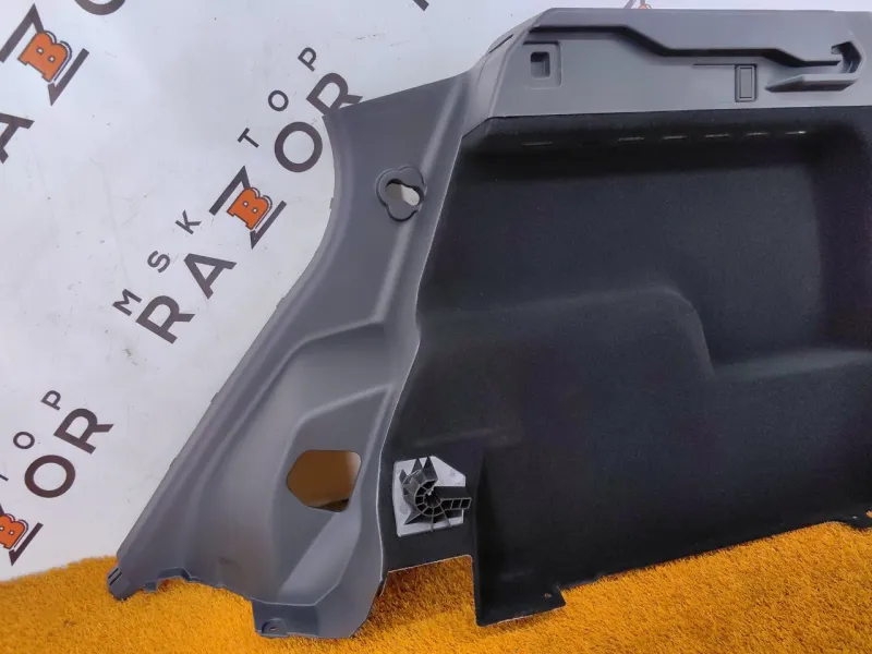 Обшивка багажника