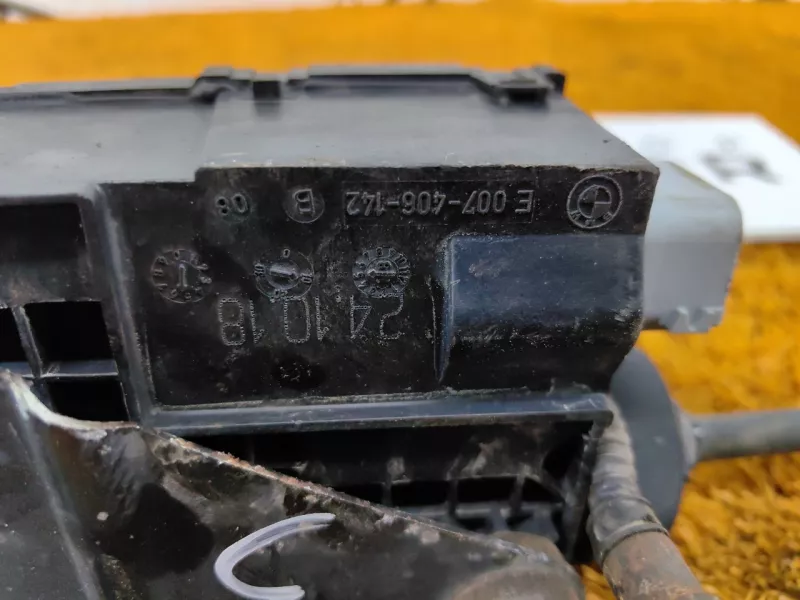 Механизм стояночного тормоза