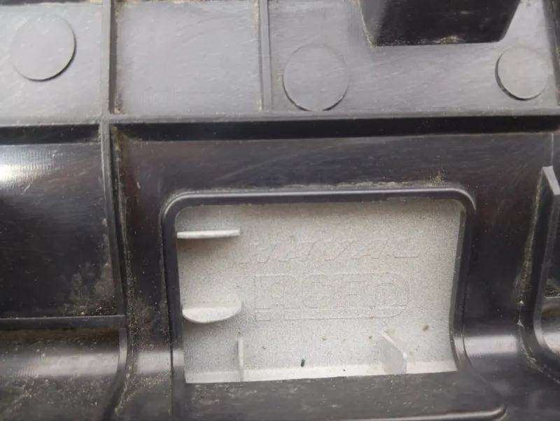 Накладка крышки багажника