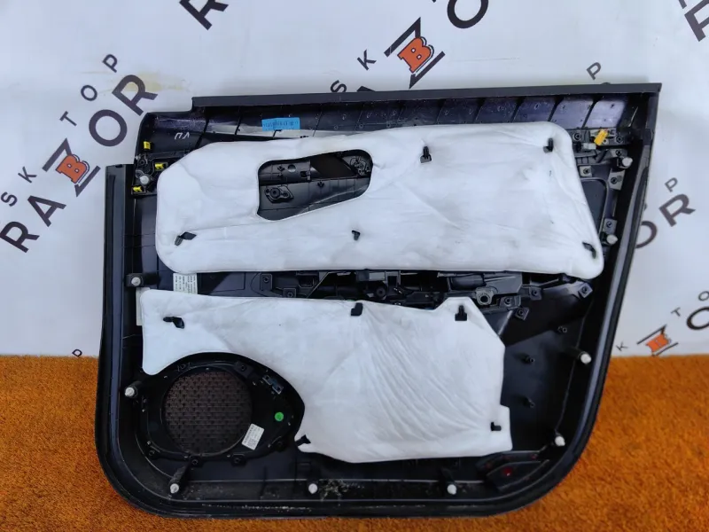 Обшивка двери