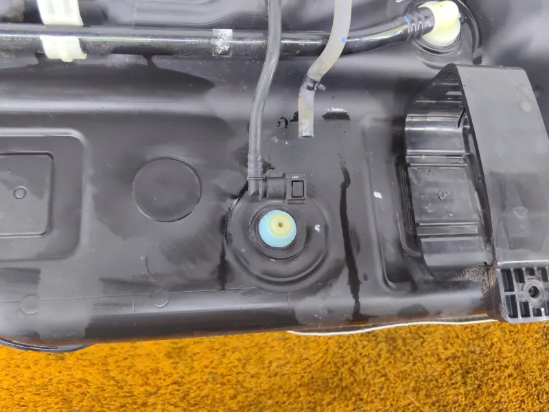 Бак топливный