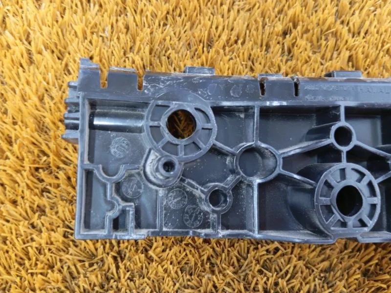 Крепление бампера