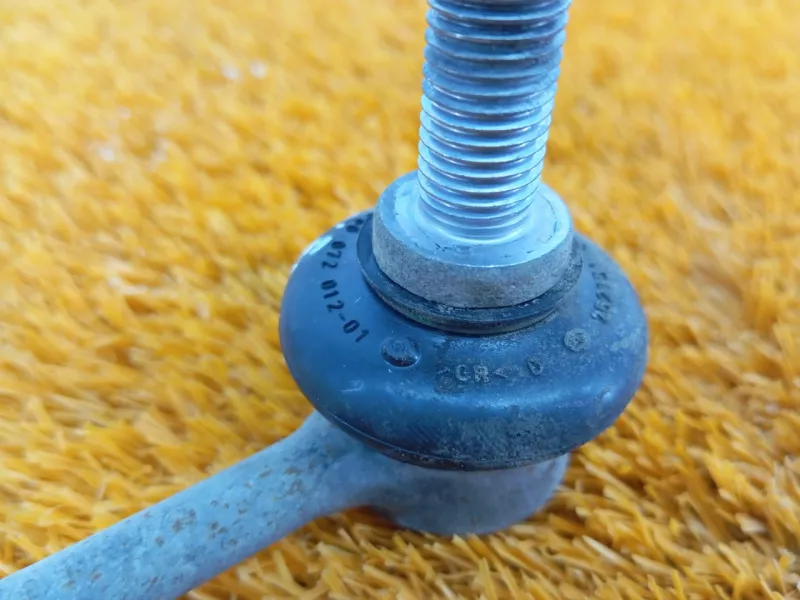 Стойка стабилизатора