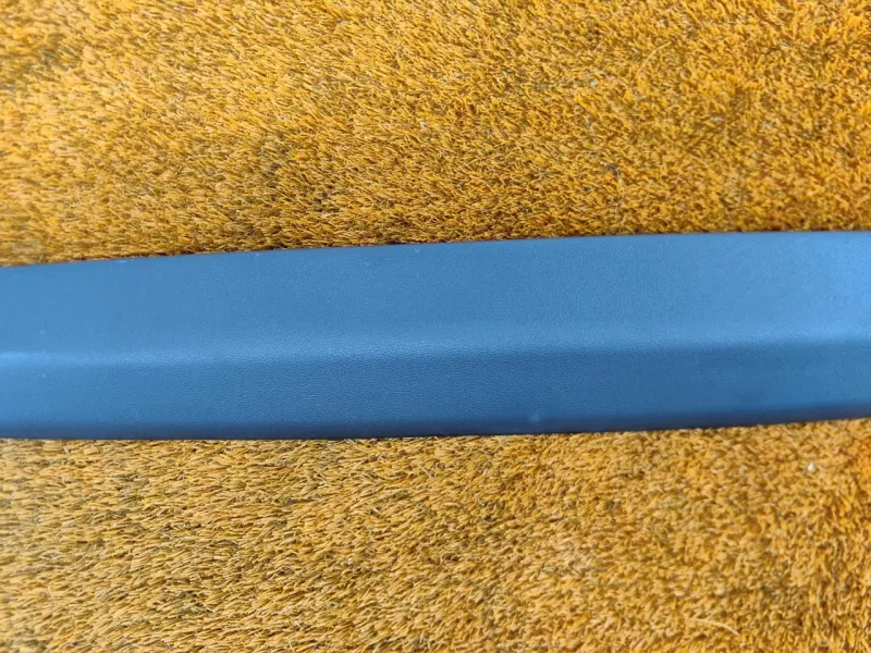 Накладка крышки багажника