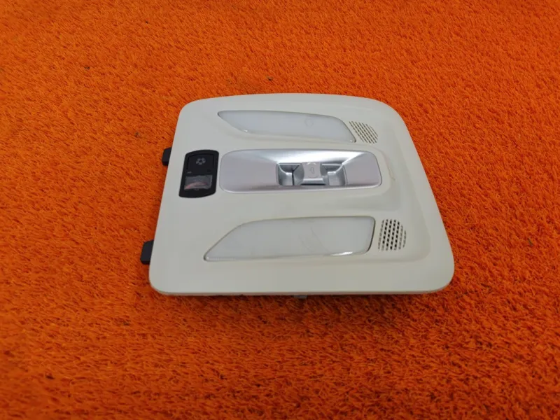 Плафон салона