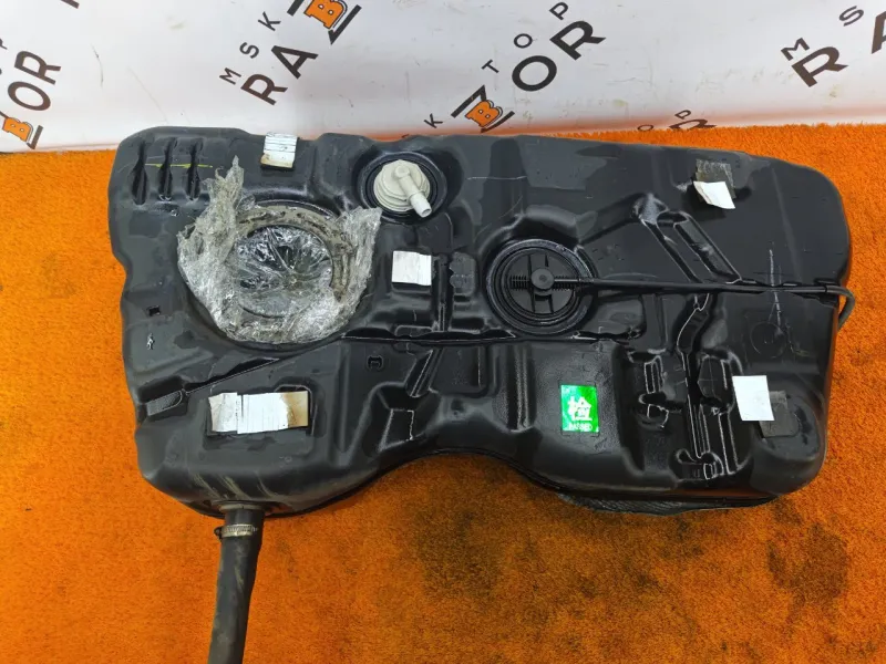 Бак топливный