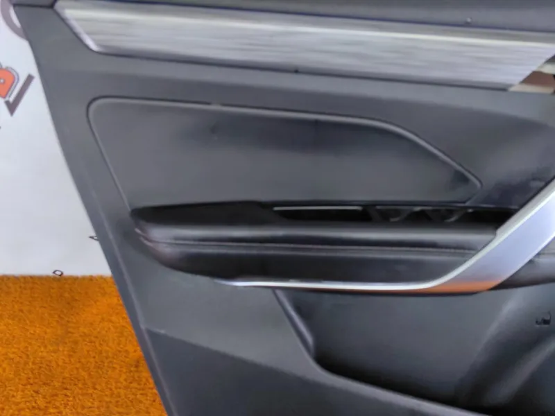 Обшивка двери