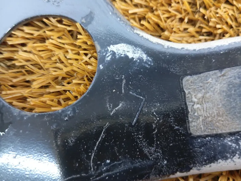 Крепление балки подвески