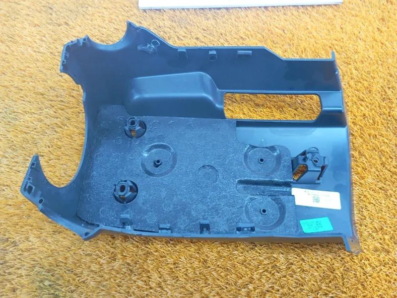 Кожух рулевой колонки