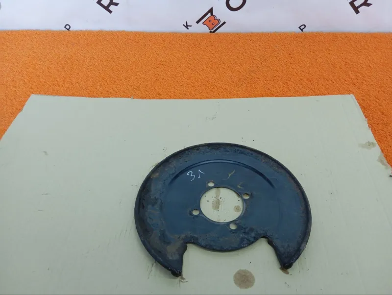 Пыльник тормозного диска