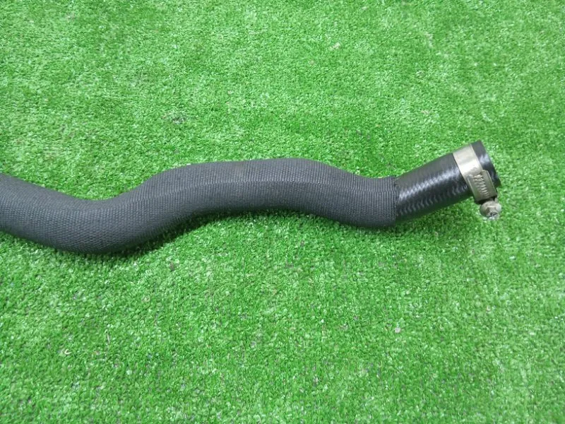 Патрубок радиатора