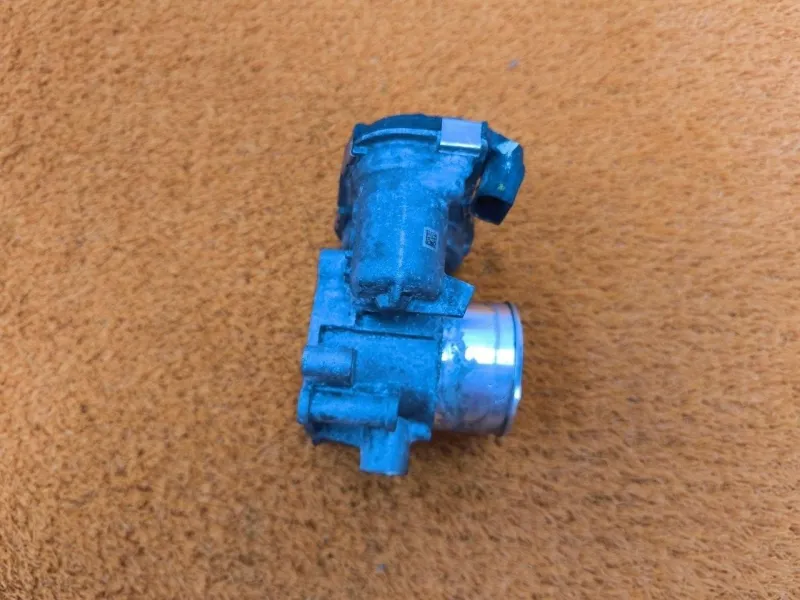 Дроссельная заслонка